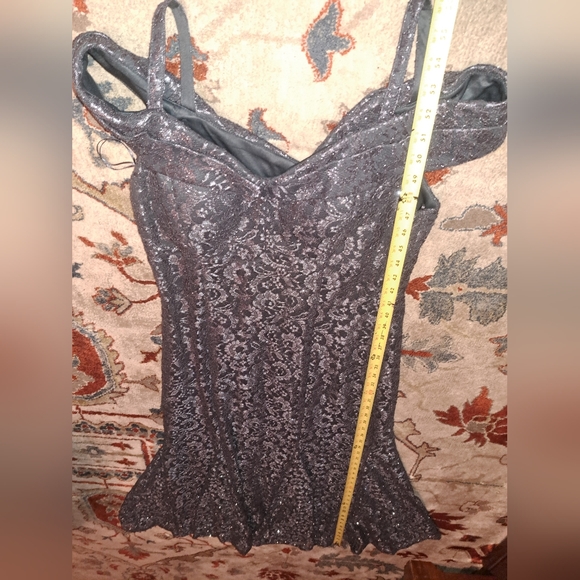 Mermaid Sparkling/ flattering Lace Cocktail Dress. - Picture 9 of 12